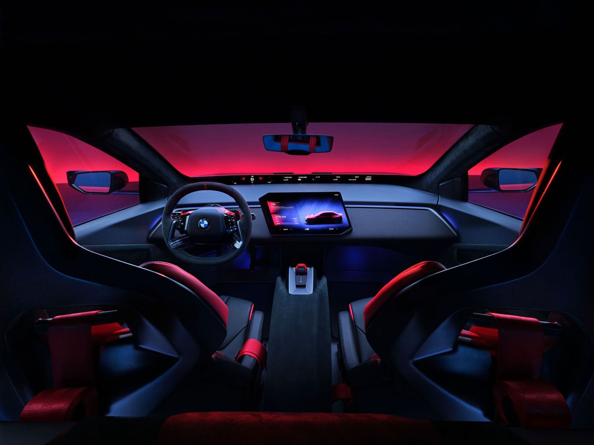 whatcar's tweet photo. A 1000bhp electric BMW M3?! 😱 https://t.co/HUTzixo4GF

Who's tempted? 🤔 https://t.co/onKZP81rvn