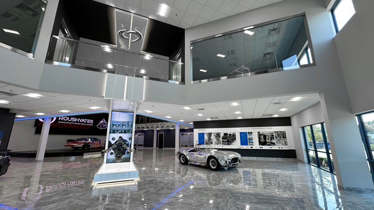 49__degrees's tweet photo. Championships aren't built on race day—they're built in the environments where teams prepare, innovate, and perform. 💪 🏆️ 

🏁 @ArrowMcLaren
🏁 @RoushYates 
🏁 @TeamHendrick

#DeliveringWOW #Motorsports #FacilityFriday https://t.co/5ZswSfjEoT