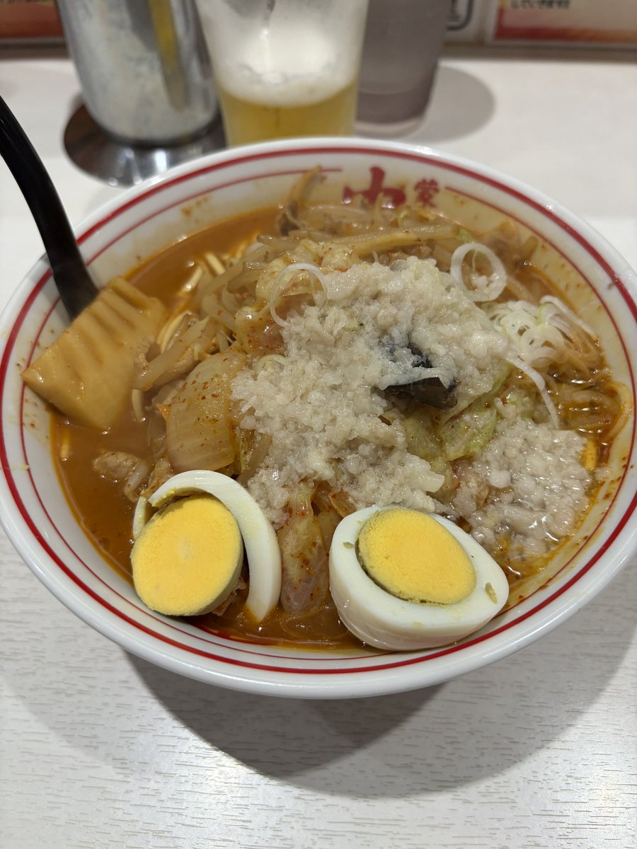 cLicHe77's tweet photo. 久々中本
五目味噌タンメン大盛+背脂
スペ超って言ってみた
久々だけど相変わらず美味いな😋
ただー全然辛くなかった…2倍言い忘れたのもアレだけどこんな優しかったっけ？池袋西口や目黒のイメージが抜けてなかったからかな？
中本プロの方々オススメのトッピング教えてくださーい
#中本 https://t.co/5foDRheNtz