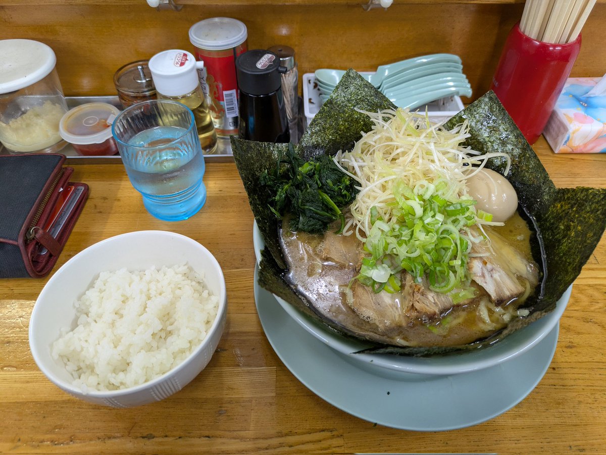 OhyaVf25's tweet photo. 仕事中に思い立って今日の晩飯は久しぶりに大田原の栃木家！ https://t.co/I07S0V0R3o