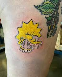 _larusa_'s tweet photo. @marianherrrera Se filtró que en 2020 Adorni pidió un crédito de MercadoPago para hacerse este tatuaje de amor https://t.co/3zcl5574OP