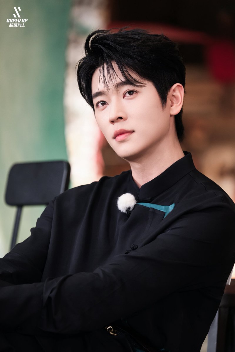 1812lllllleiiii's tweet photo. หล่อมากกก แต่ไม่เหมือนเดิมเพราะหล่อกว่าเดิม🤭

#เฉิงเหล่ย #ChengLei https://t.co/4gYDa2WiJb