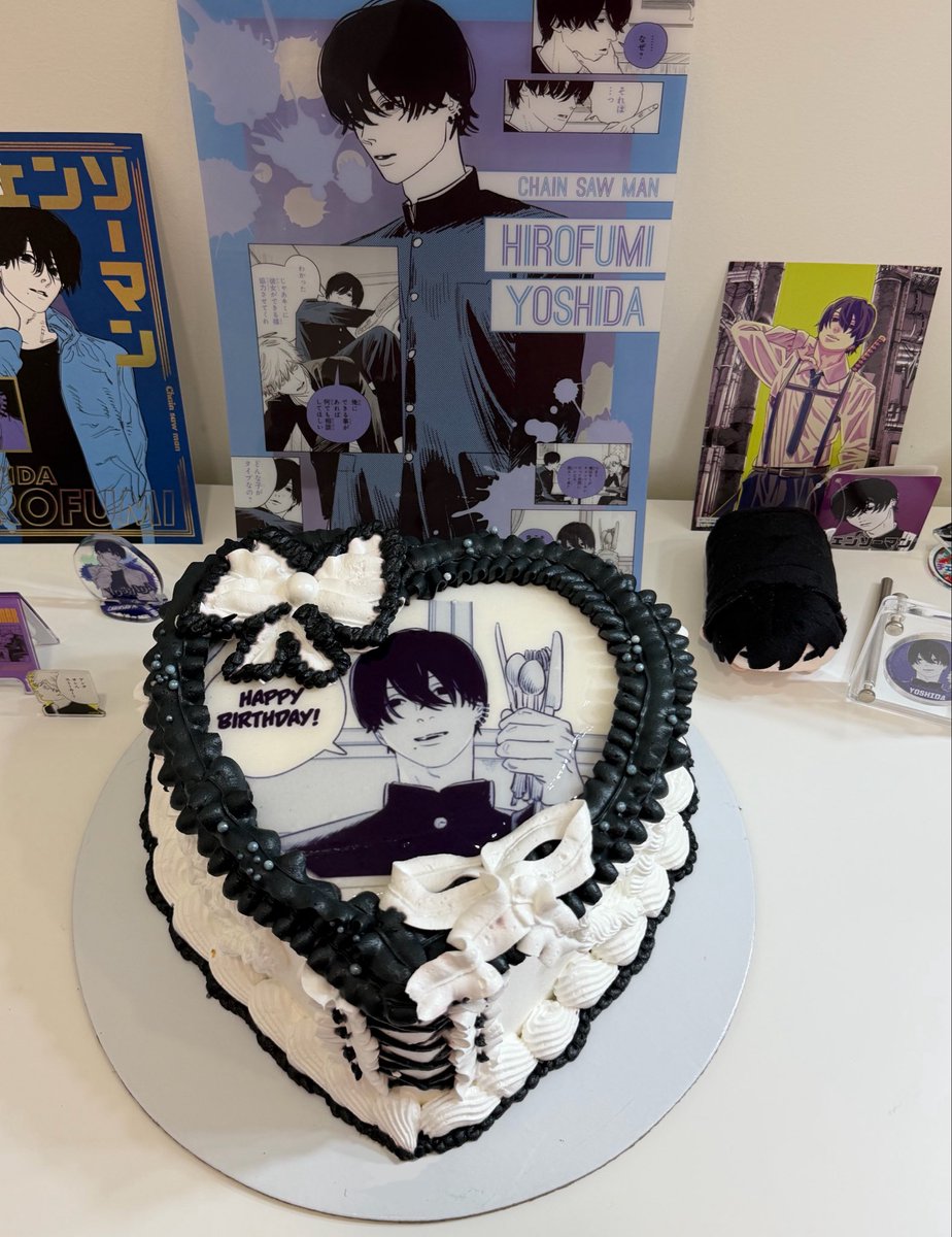 octoshida's tweet photo. Another bday w Yoshida god bless https://t.co/HxsSHjNL8O