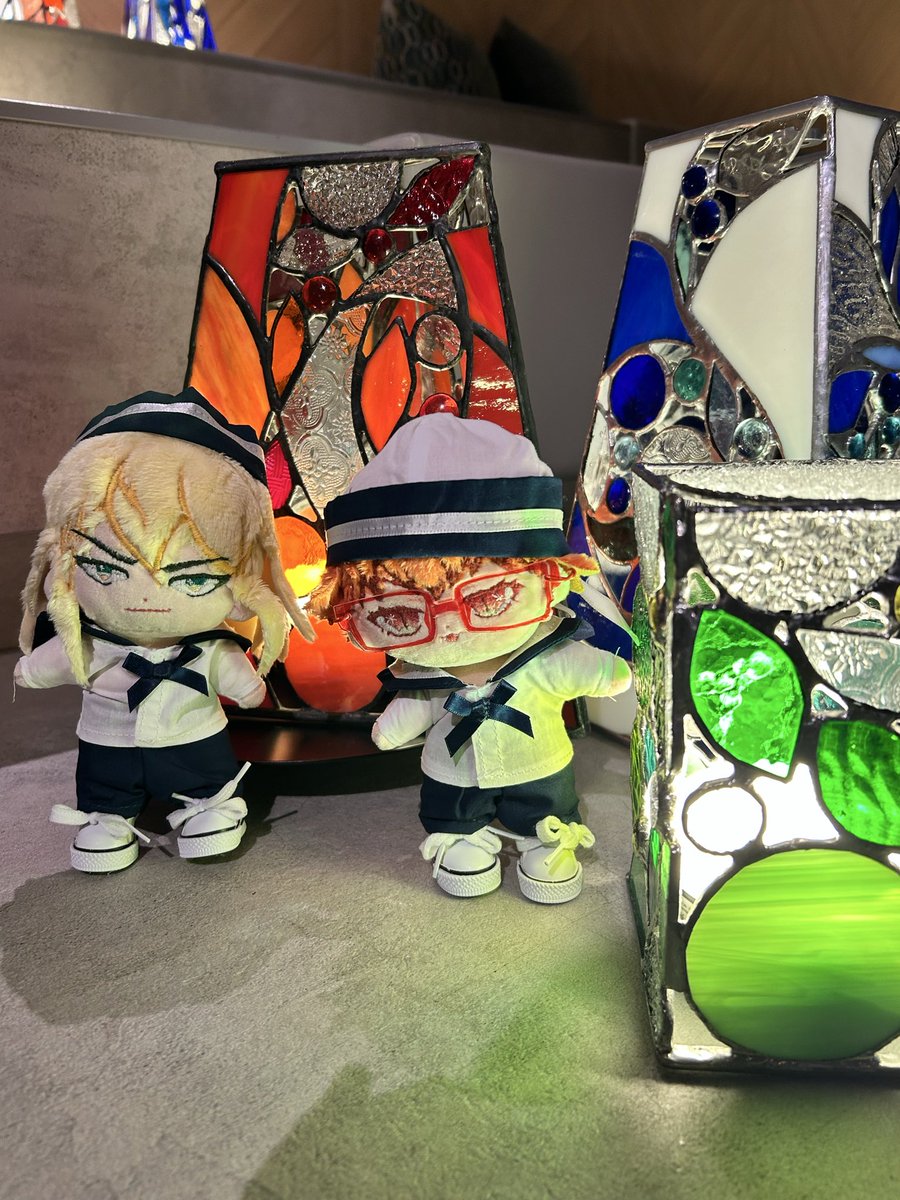 fampiyo's tweet photo. ホテルのオシャレスポットでぬい活が捗るー https://t.co/4pV54iazXC