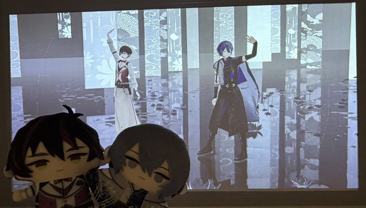 v_two_a's tweet photo. 酒寄3Dお披露目鑑賞会楽しかった〜〜〜.ᐟ.ᐟ
本当におめでとう🥲これからも応援してるよ📣
こやと一緒に歌ってくれてありがとう。大好き。
#酒寄颯馬3D https://t.co/22JXY7Isaq