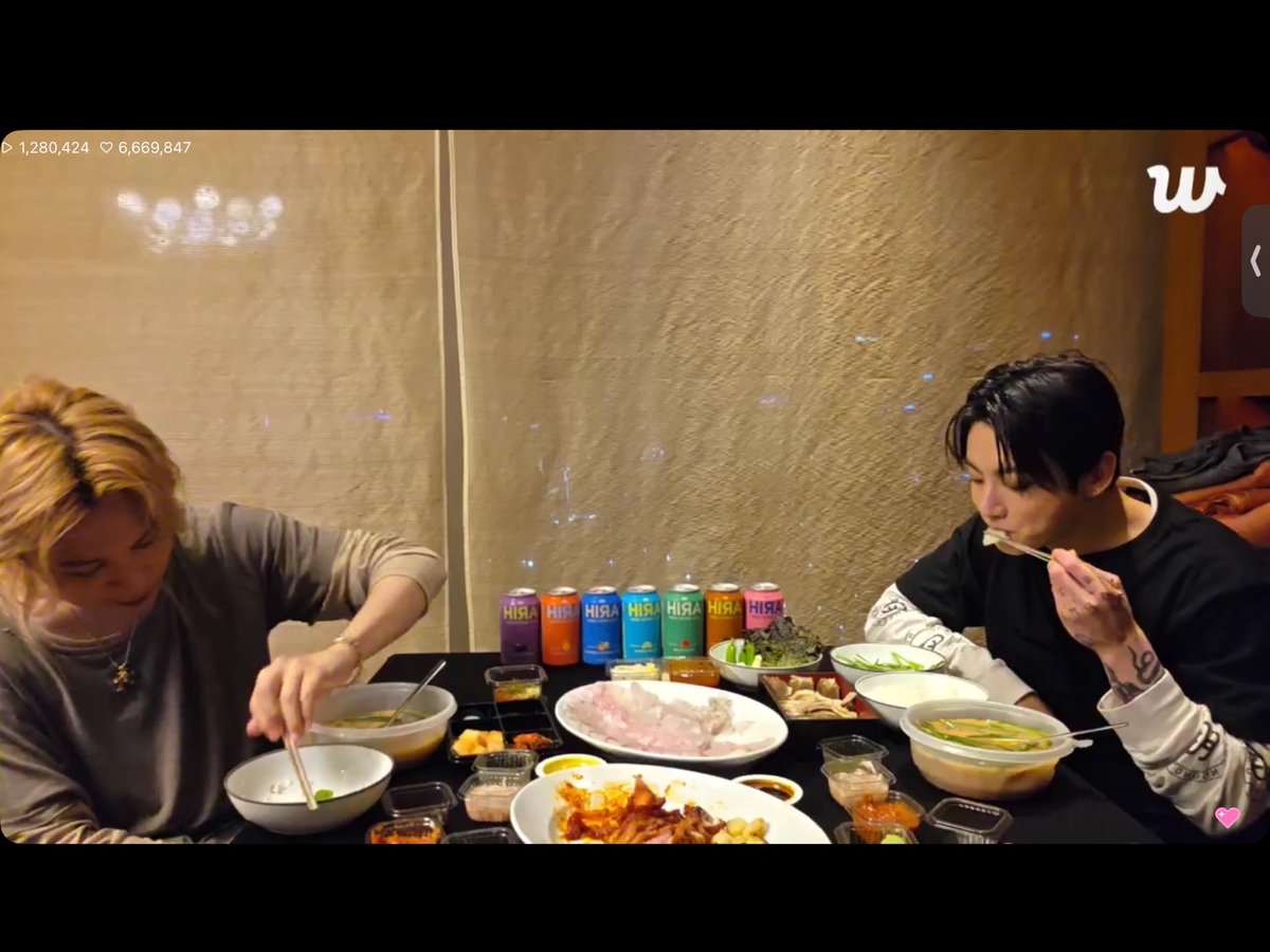 Y00NG1997's tweet photo. อ้วมกินใหญ่เลย https://t.co/yXFU0N5vww