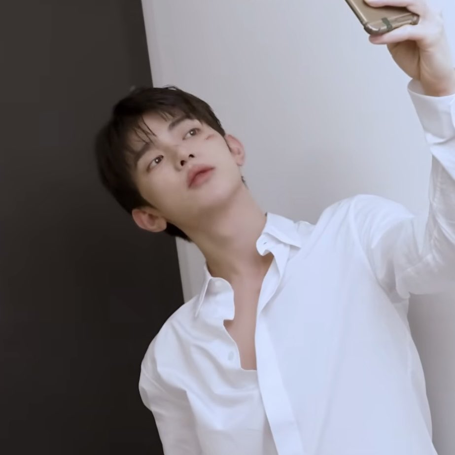 요니 tweet media