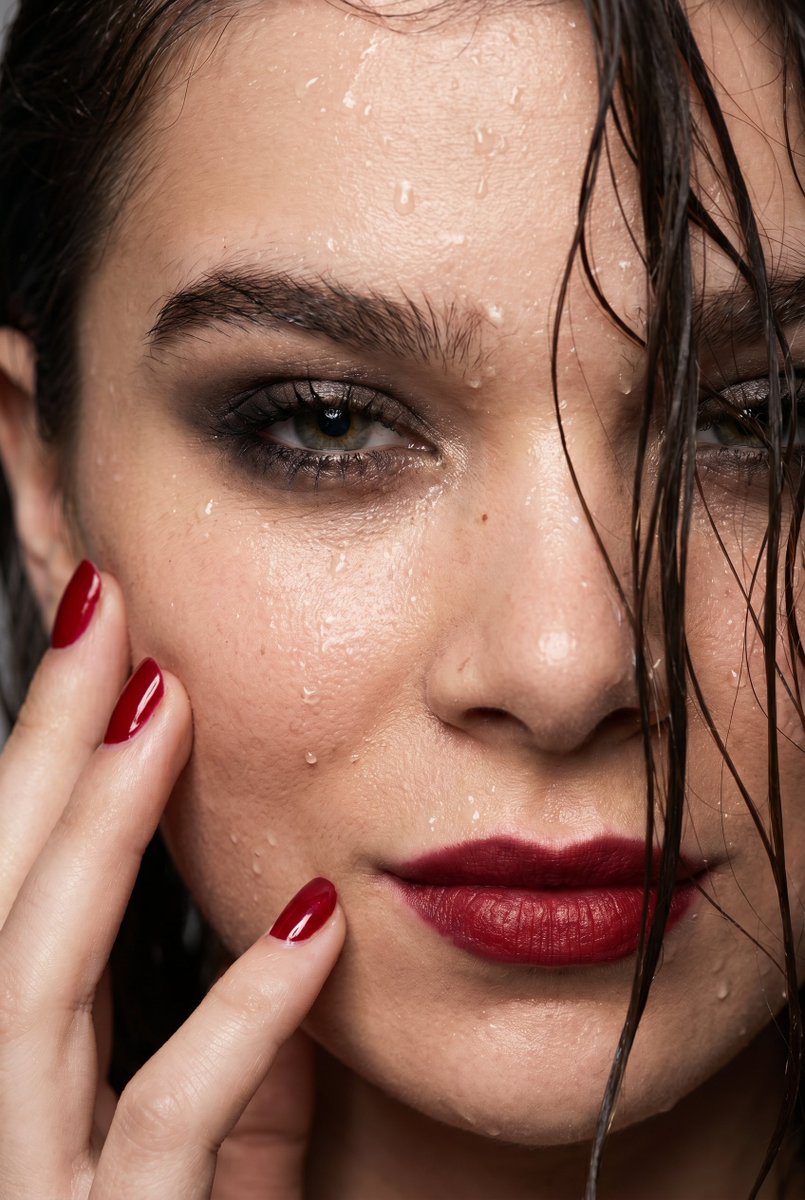 celebfactory21's tweet photo. The ultimate Facecard:
😏 Hailee Steinfeld 😏 https://t.co/9nlMsZt2dE