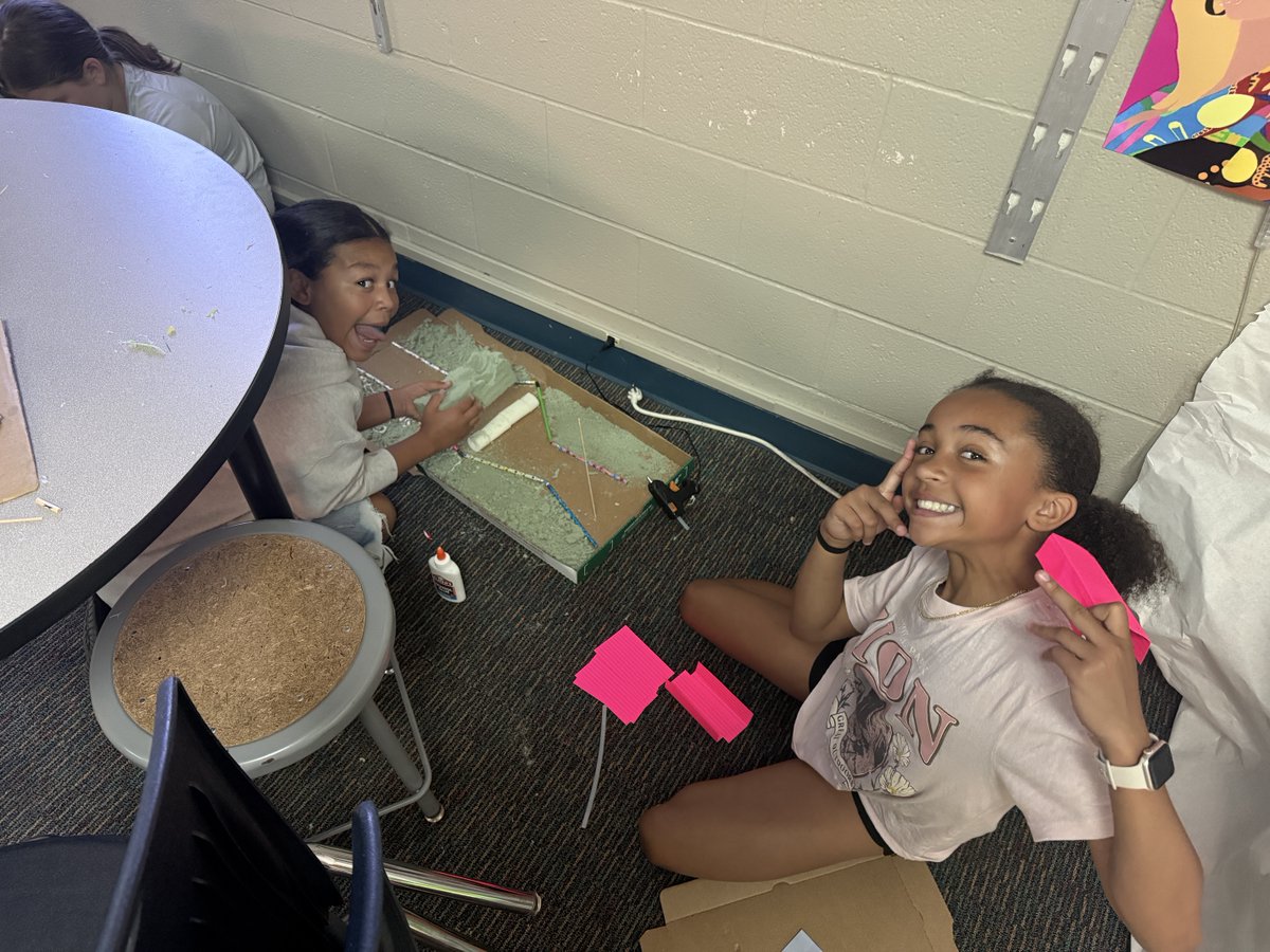 LPS53MiddleSS's tweet photo. ⛳📐 Math in action! Our summer school students put their scaling and ratio skills to work by designing and building a mini golf course. From measuring distances to creating proportional obstacles, they discovered how math helps bring creative ideas to life. #LPSSummer2026 https://t.co/gymxUkihtW