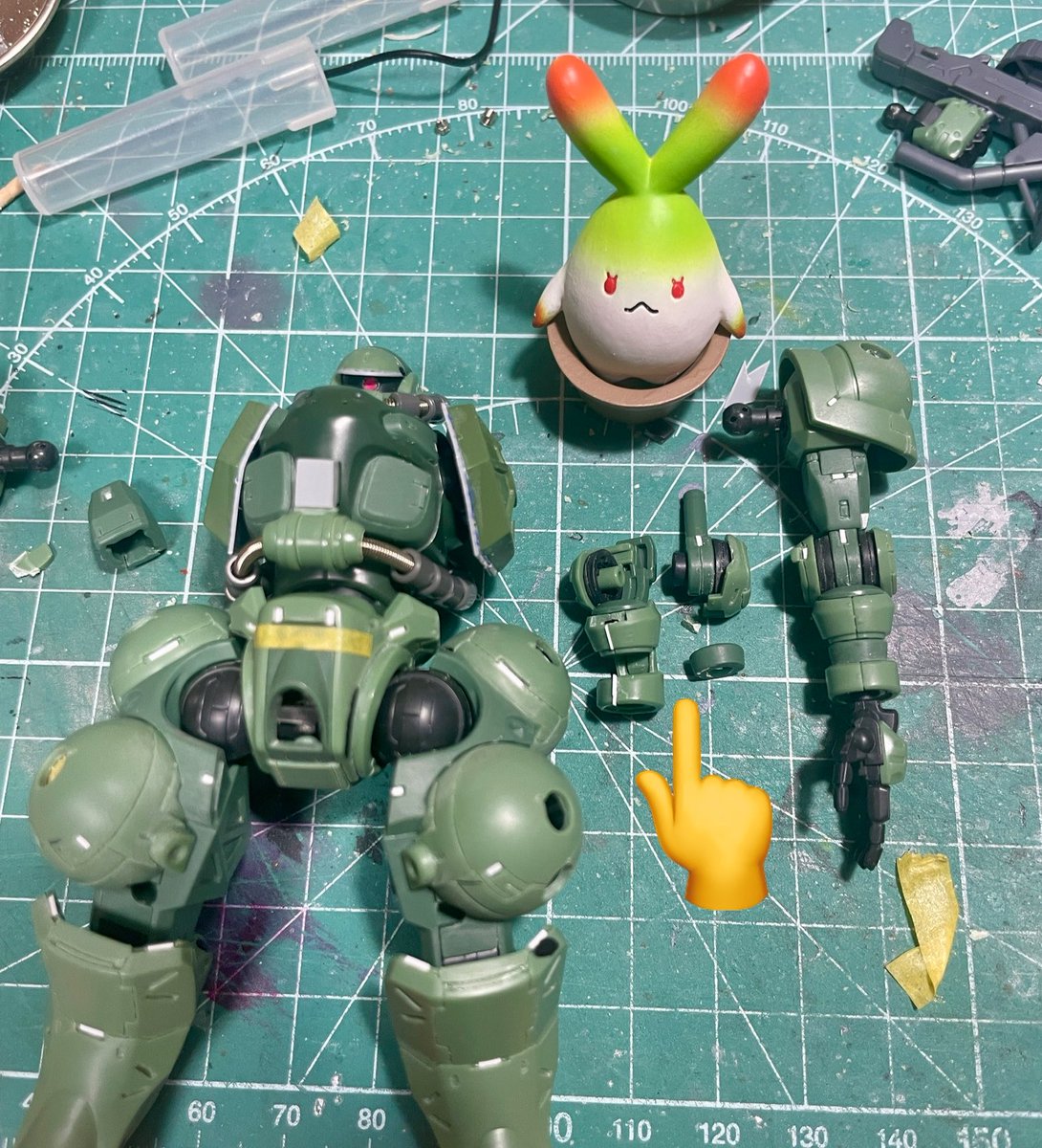 usa_neko_maru's tweet photo. 明日休みだからポスト多め

ザクの前腕の合わせ目を後ハメ加工
こういう気づいてもらえない努力が好き https://t.co/J9H0XOukRJ