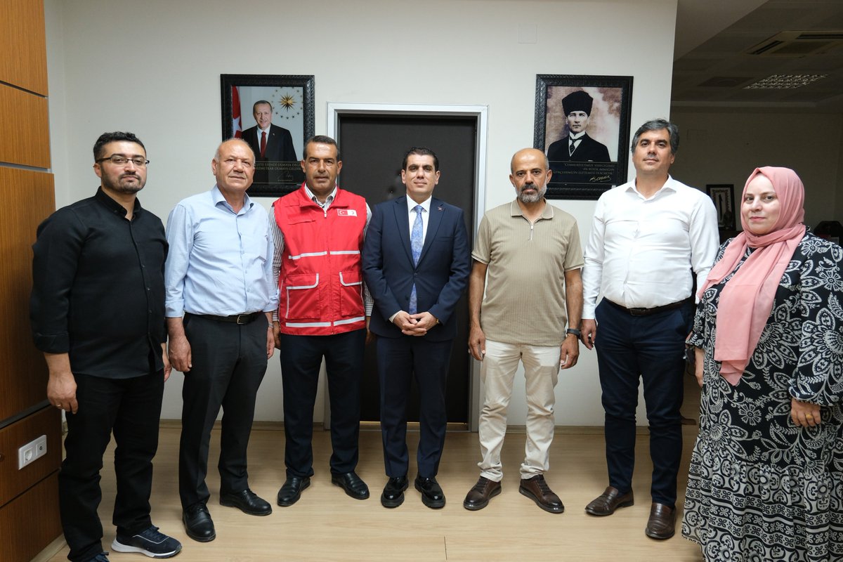 birecikkaymakam's tweet photo. Birecik Kızılay Şube Başkanı Fuat ALTUNOVA ve Yönetim Kurulu Üyeleri, Kaymakamımız Sayın Mustafa GÜRBÜZ'ü makamında ziyaret etti. https://t.co/DFQju2LZog