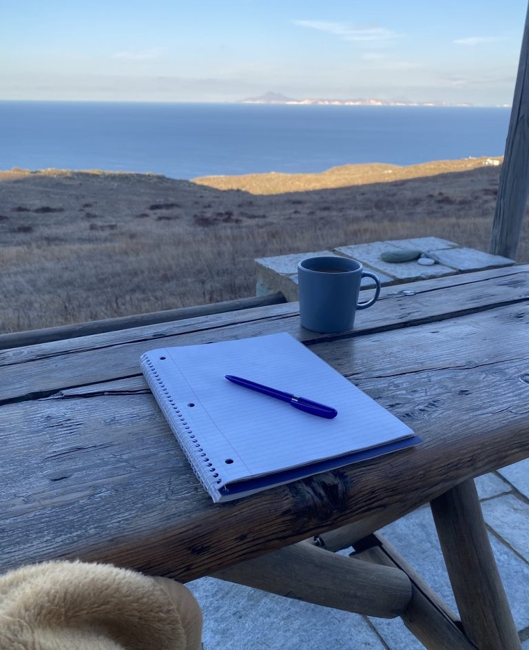 maryanne_pope's tweet photo. Am writing...what about you? What fun plans will you embark on today?
#AmWriting #Folegandros #Greece https://t.co/sOpE0kjzdn