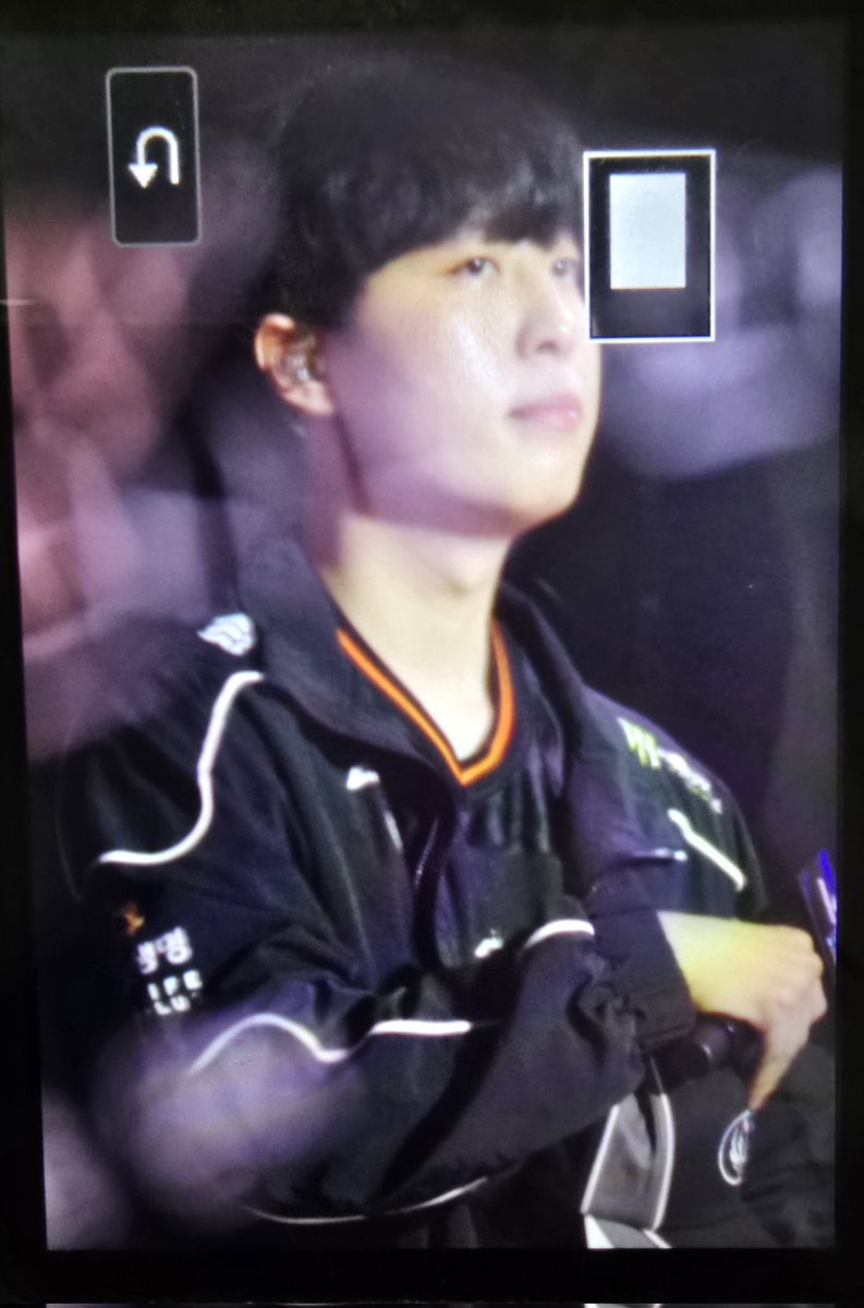 mar0ng_pic's tweet photo. 260612 Rord to MSI 프리뷰
#Kanavi #카나비 #서진혁 https://t.co/gT1RULH7GE