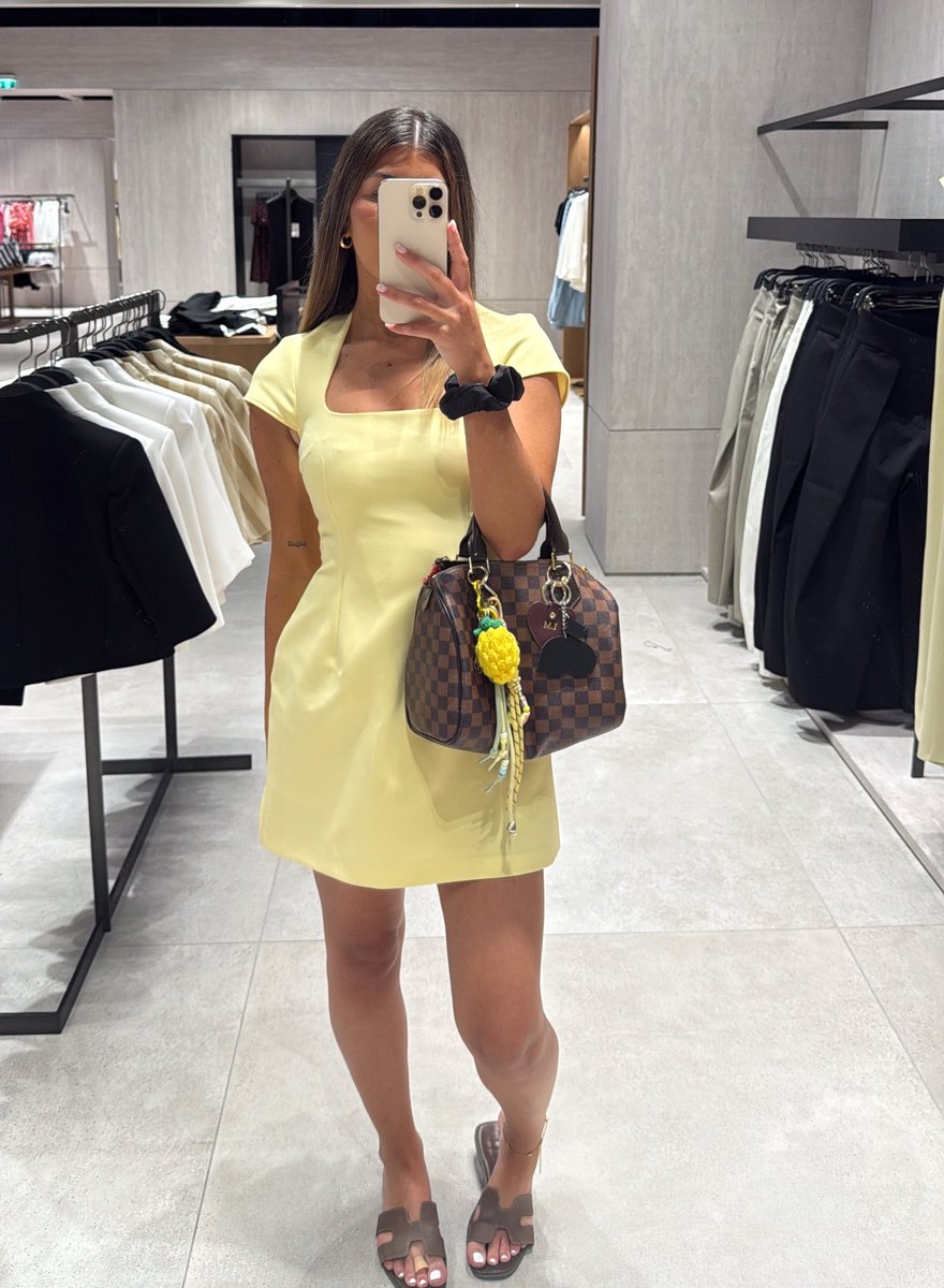 luuuzdelunaaaa's tweet photo. https://t.co/Z8Y2iaGig1
