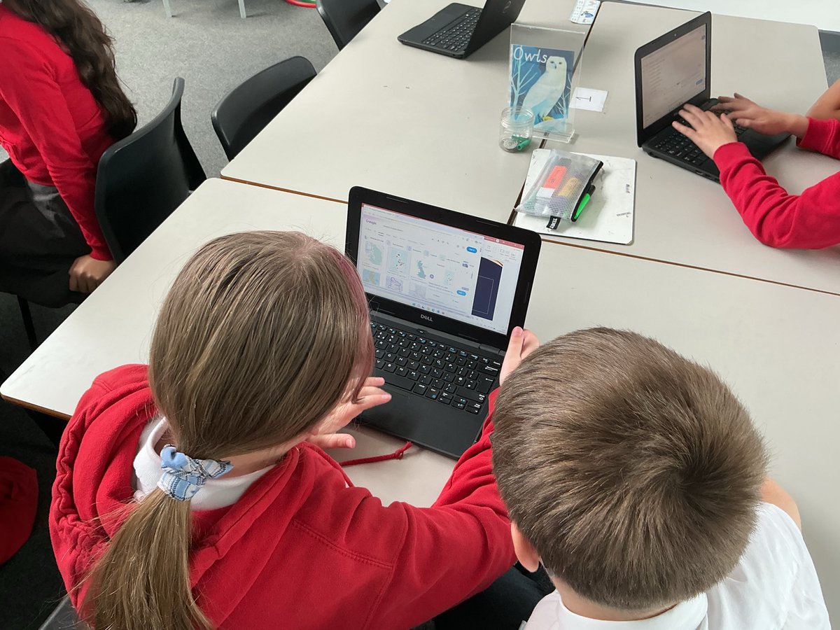PhippsMiss1's tweet photo. In geography, we’ve been busy making PowerPoint presentations all about our local Peak District! ⛰️ https://t.co/FXTFSBVAQL