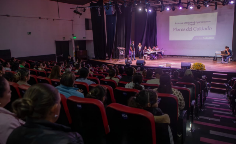 EntreCejayCeja's tweet photo. La Ceja avanza en proyecto de vivienda: 140 familias ya conocen la ubicación de sus futuros hogares

https://t.co/UEXiPjiGfj https://t.co/7cGfshRbxE