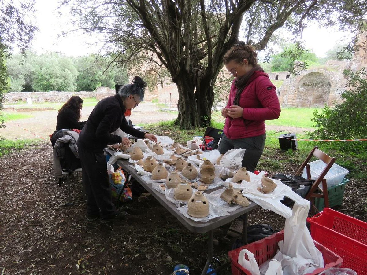 CasemateAc's tweet photo. #ICYMI: Archaeologists at Hadrian’s Villa near Rome have uncovered a Republican-era underground structure, potentially the site's oldest known construction. (via. Archaeology Magazine)

Read more here: https://t.co/3wgiMBvdeU https://t.co/9pjC6ugY50