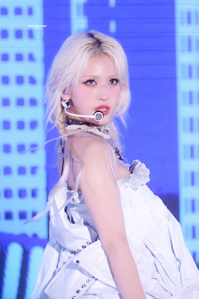 seraphicsomi's tweet photo. 데뷔 7주년 축하해🥳

#전소미 #JEONSOMI https://t.co/I00Omq1xeq