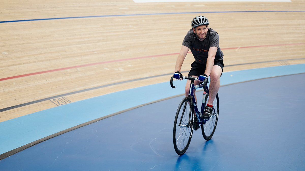 LeeValleyVP's tweet photo. Looking for something different this Friday? 🚴

Take on the velodrome with 20% off selected Friday evening experiences, including taster sessions and flying laps.

Book now ➡️ https://t.co/Pa27REHeVO https://t.co/575oQA5p8X