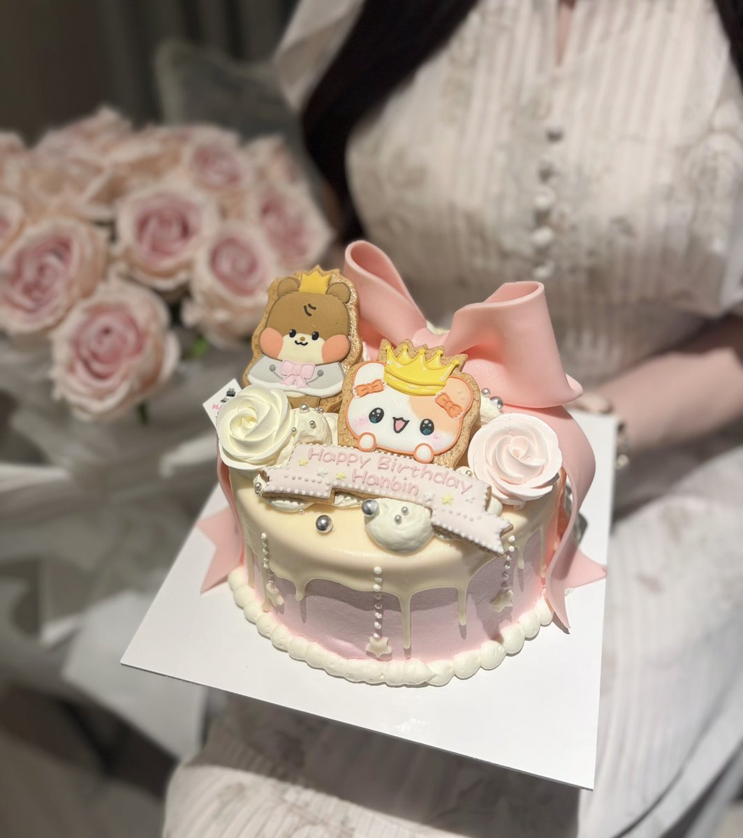 lvrlnyan's tweet photo. ┊        ┊       ┊       ♡        ┊
┊        ┊       ┊                ˚  ♡
┊        ┊       ♡       ₊             ⊹ 
♡    ₊   ┊    . 
     ⊹    ♡          𝐻𝑎𝑝𝑝𝑦𝑏𝑖𝑟𝑡ℎ𝑑𝑎𝑦 𝐻𝑎𝑛𝑏𝑖𝑛

#HAPPYSUNGHANBINDAY https://t.co/b1rl4km1wN