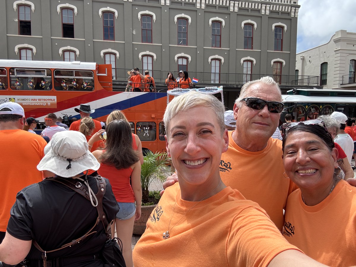 lakingscandy's tweet photo. The Oranje bus rolled through Galveston on its way to support the Netherlands in the upcoming matches in Dallas and Houston! If you're traveling between games, make sure to stop by La King's for handmade candy, saltwater taffy, and a sweet taste of Texas! #WorldCup2026 https://t.co/qMBUmIfUHC