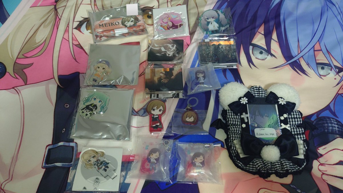 s0raru_luv_saya's tweet photo. 【譲渡 交換】プロセカ ノーブル ミニアクスタ キーホルダー グリ缶 バナーバッジ 缶バッジ

譲▶︎ミクルカMEIKOKAITO一歌咲希穂波志歩みのり遥雫こはね杏彰人類奏まふゆ

求▶︎定価+送料(PayPayまたは銀行振込)
同異種冬弥(何でも検討)
冬弥含む場合のみリンレン(何でも検討)

詳細は続きます⬇️ https://t.co/Pk0Kz7pBE7