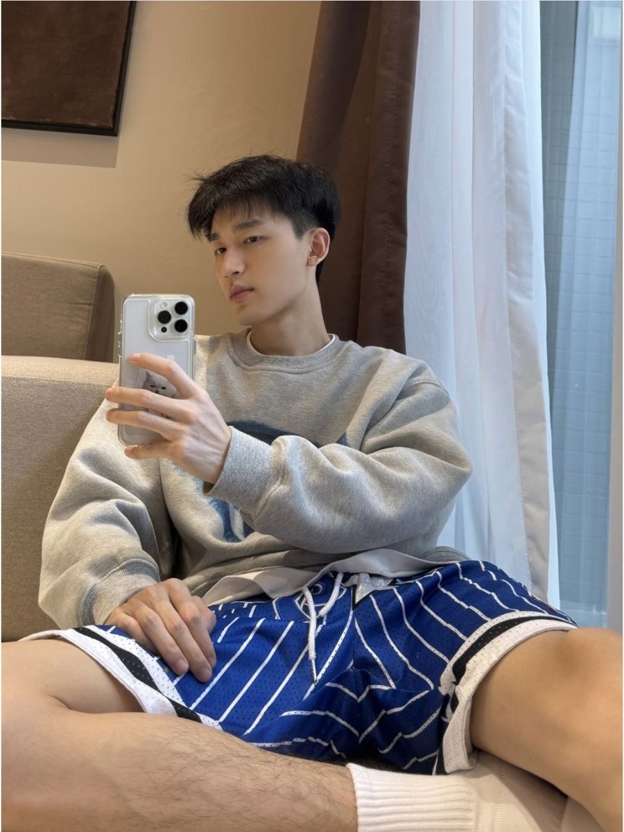 AndreaOlso46697's tweet photo. 马上2.5万粉了兄弟们， 该发波福利了，群限时七天内免费进、暂时不收门槛了。想进的私信，拉你进福利通道  #还有附近想约的可以私我 https://t.co/xFTqOF2dPK