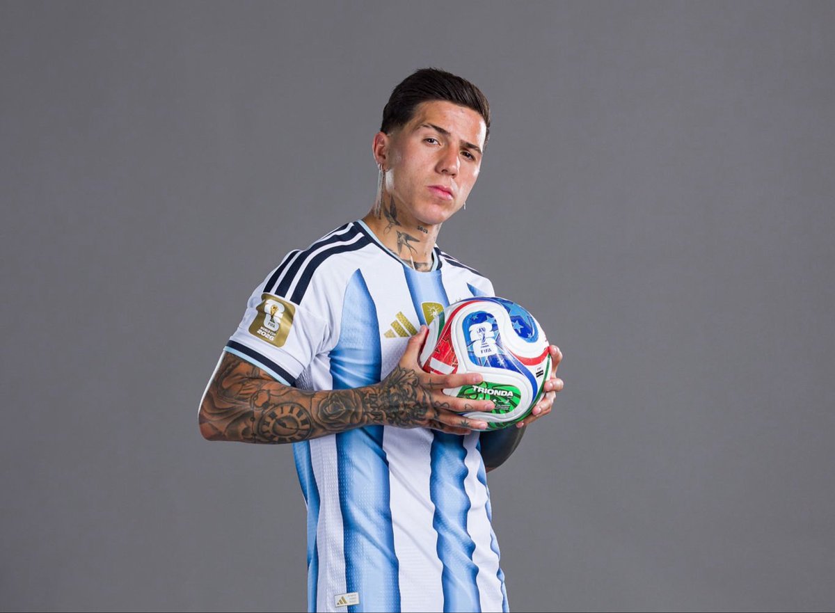 HQpcrt's tweet photo. Enzo Fernandez #FIFAWorldCup https://t.co/fp90JOIyii