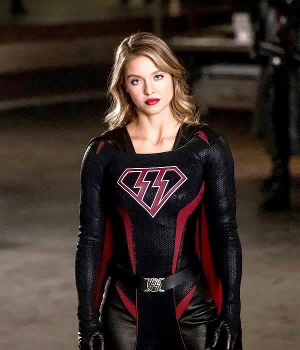 nick_harrow's tweet photo. @wtfahhh0 sydney as supergirl could work. https://t.co/ac1RwhB4Oq