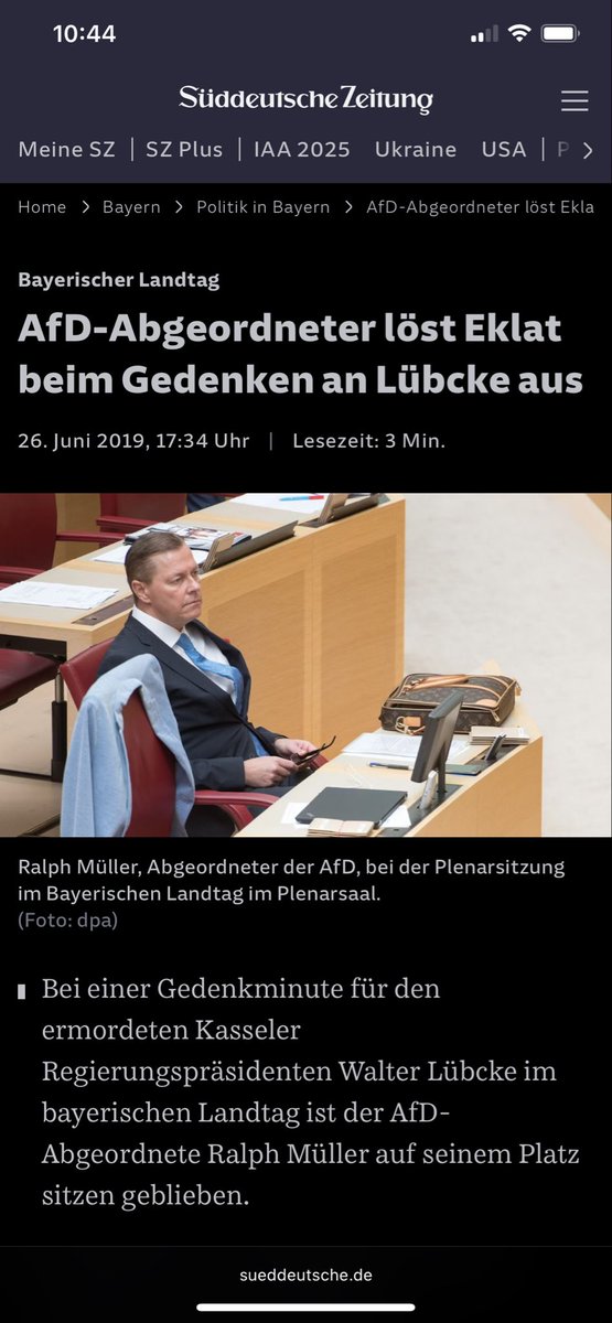 dirtyrichmusic's tweet photo. @reinhardmixl AfD #TeamBayern in a nutshell - Symbolbilder: https://t.co/V27iZNEmVT