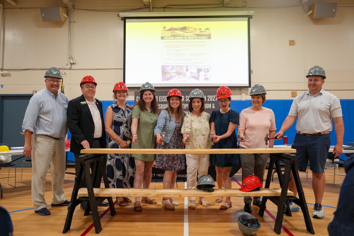 nicholasquality's tweet photo. Rainy skies couldn’t dampen the excitement at Eisenhower Elementary School! We were proud to join the @PHSD23 community for yesterday’s Construction Kick-Off as we celebrated the start of an exciting transformation. https://t.co/zol1HMZQ7V