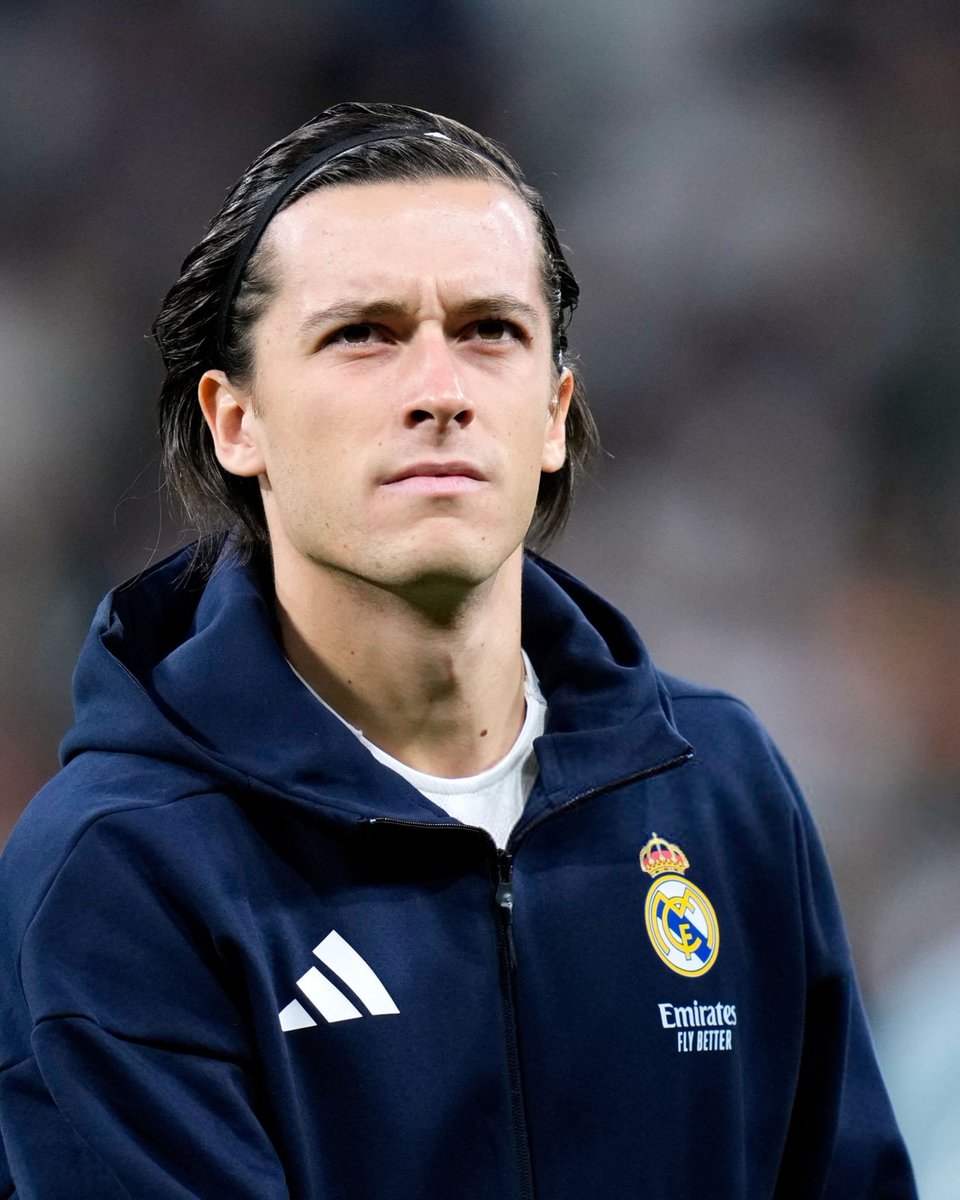 RMCFarab's tweet photo. 🚨🚨 عـاجـل — ميغيل سوريانو (صحفي) : 

جوزيه مورينيو طلب من ريال مدريد التعاقد مع ظهير أيسر، لأنه تلقّى تقارير سلبية جداً من أربيلوا بشأن كاريراس. https://t.co/b2DVjsC7Hb