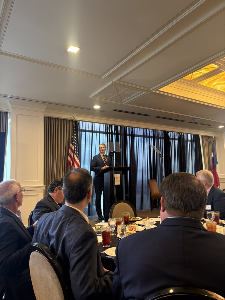 jhartsteinmann's tweet photo. Great luncheon today with the Petroleum Club of Houston and @SecScottBessent. 

Thank you, Jason Fuller, for the invite. Always great getting to visit with my Houston colleagues @JonBonck @TreverNehls and @SteveTothTX! https://t.co/ZBtmfVRhel