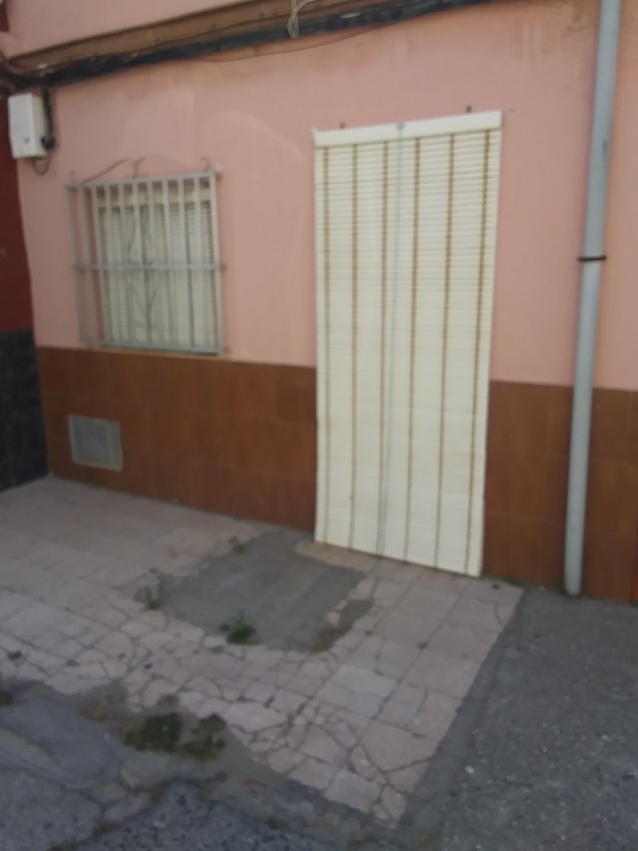 ApdhcroOrg's tweet photo. @ApdhcroOrg ,estará en  manifestación acceso a una vivienda digna y evitar el abuso de los bancos y los fondos buitres. El próximo sábado 27 d junio en la plaza fariña en #LaLíneadelaConcepción (Cádiz)un de los culpables el Alcalde de la ciudad Juan Franco. En lucha por viviendas https://t.co/15W8RxMmTT
