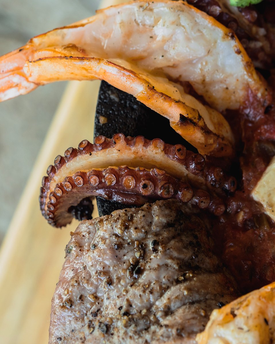 Visita_Zipolite's tweet photo. Sabor a Mar 🐟🍽️🌊
・ #SaboraMar #SaboraMarZipolite #VisitaSaboraMar #DeliciasDelMar #MariscosFrescos #ComidaDeMar #SaboresDelOcéano #GastronomíaMarina #PescadoYMarisco #PlatosDelMar #ExperienciaGourmet https://t.co/yFP6CGgYV1
