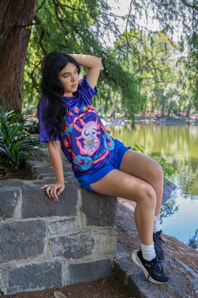 EnDondeCorrer's tweet photo. 🌳🍃Está será tu playera en Xochimilco 5k 2026🏃‍♀️🏃‍♂️

Ven con los amigos & familia a disfrutar de 5 kilómetros llenos de naturaleza y vive uno de los amaneceres más bellos al sur de la ciudad.🌅

Un circuito rodeado de canales, chinampas llenas de flores, trajineras coloridas y un amanecer espectacular en el corazón de Xochimilco 🌊✨

El domingo 28 de junio de 2026 te esperamos en el Parque Ecológico Xochimilco para una mañana inolvidable llena de naturaleza, aire puro y buena vibra.

🏃‍♀️ 5K Carrera → 7:10 am
🚶‍♂️ 5K Caminata → 7:15 am
👦👧 Infantiles 100m y 200m

¡Perfecto para toda la familia! Todos reciben medalla espectacular + playera conmemorativa. Los primeros lugares se llevan trofeos 🏆

Inscripciones desde $500 MXN. ¡Las ediciones anteriores se agotaron rápido!

¿Listo para reconectarte con la naturaleza mientras corres?

👉 Inscríbete aquí: https://t.co/mghAMd2Bex

¡Te esperamos en Xochimilco! 💚

#running #correr #run #runner #corredor #runnersofinstagram #instarunners #runners #runnerscommunity #runnerslife #runningmotivation #runhappy #morningrun #maraton #carreras #5k #10k #mediomaraton #atletismo #trailrunning #trailrunners #corredores #runningmexico #correrEnMexico #igrunners #worldrunners #quierorun #soycorredora #runmx