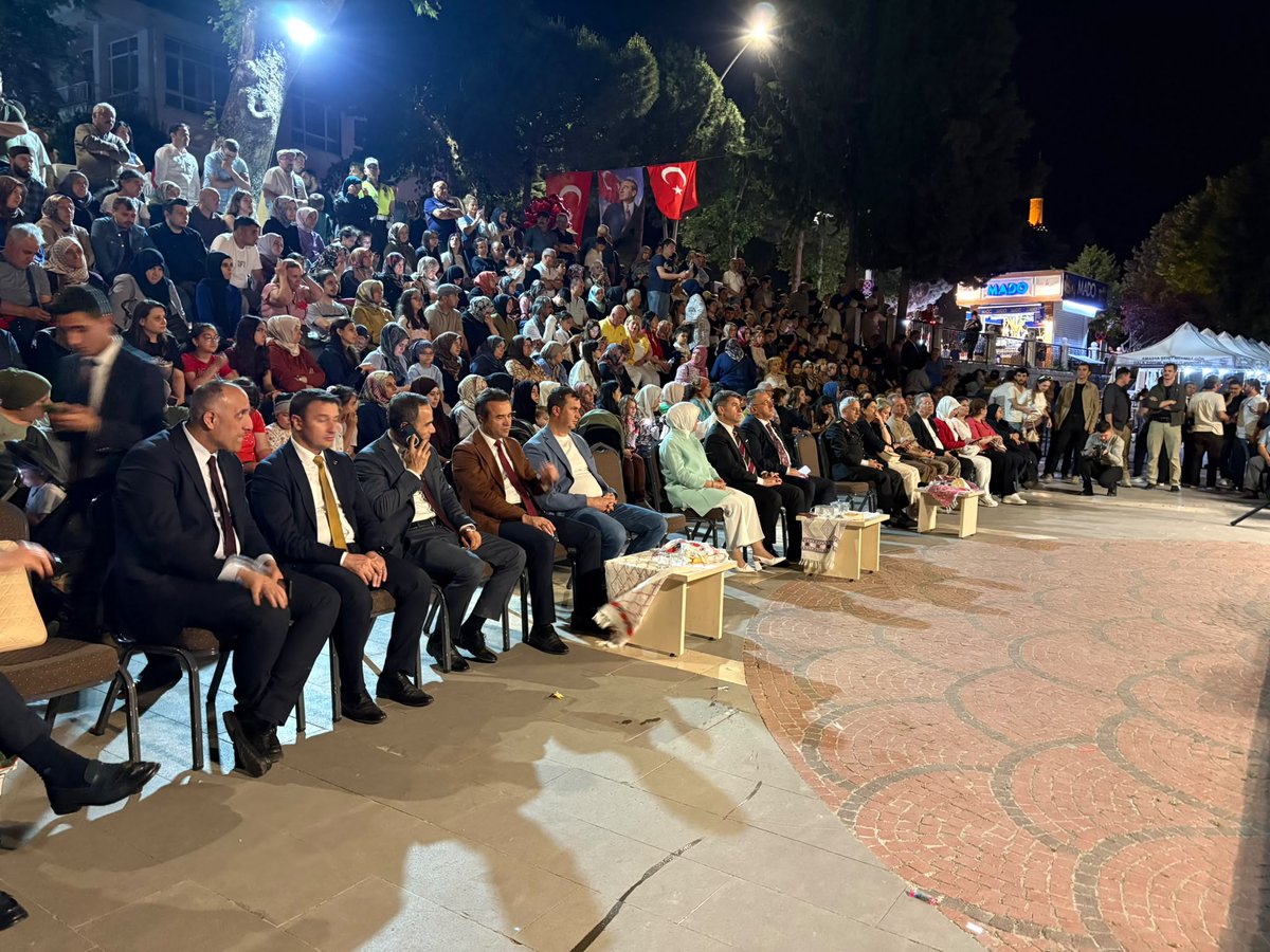 iktm05's tweet photo. Prof. Dr. Nevzat Tarhan’ın katılımıyla “Şehirlerin İnsan Psikolojisine Etkileri” konulu söyleşiyi gerçekleştirdik. Değerli hocamıza katkıları ve kıymetli paylaşımları için teşekkür ediyor, programa katılım sağlayan tüm misafirlerimize şükranlarımızı sunuyoruz. https://t.co/SLz3C49mKM