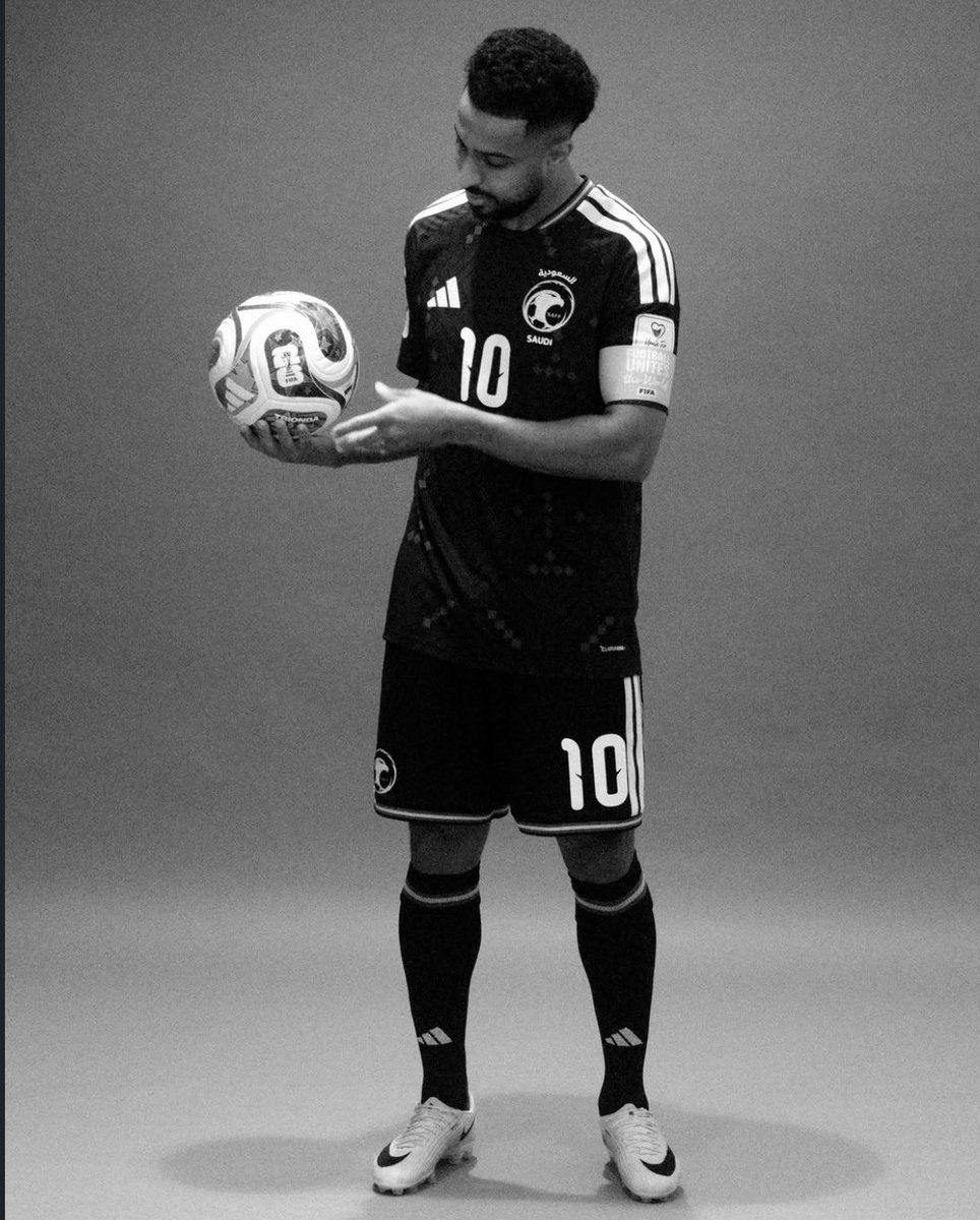 MnbrAlhilal's tweet photo. كأس العالم الأخير للقائد 💚 https://t.co/81rnmmctzt