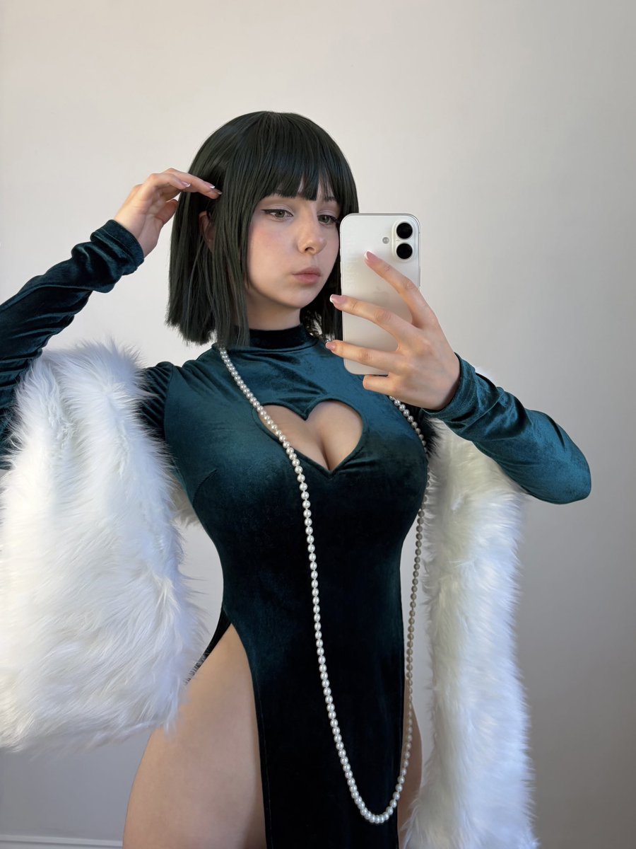 stellsias's tweet photo. fubuki from one punch man https://t.co/Ud1vBEpGpt