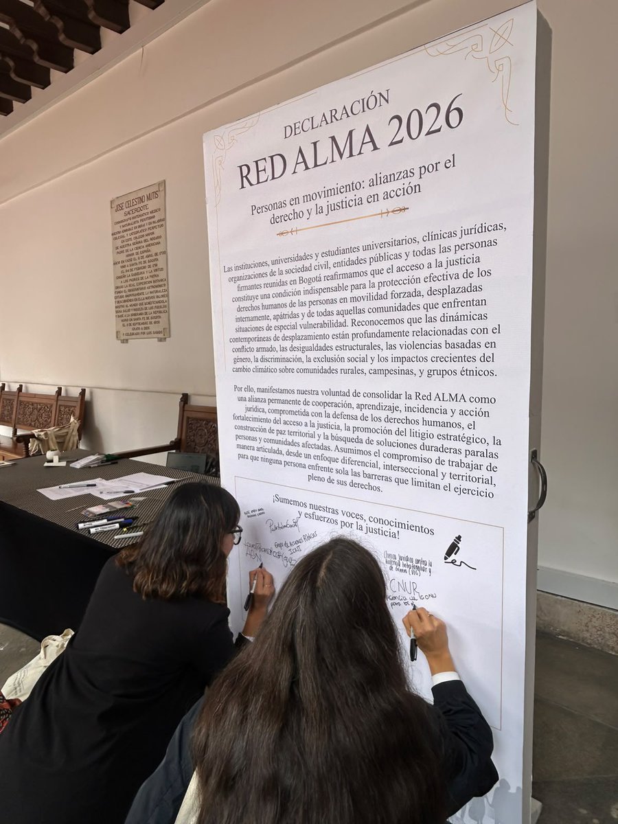 AcnurColombia's tweet photo. Poniéndole el alma a lo que hacemos. ❤️

En lanzamiento de la Red ALMA con @CorpOpcionLegal, @URosario, @Juris_urosario, una apuesta para fortalecer el acceso a la justicia y la asistencia legal a las personas desplazadas forzadamente y apátridas. 

Con el apoyo de @eu_echo https://t.co/rMoIIVawIb