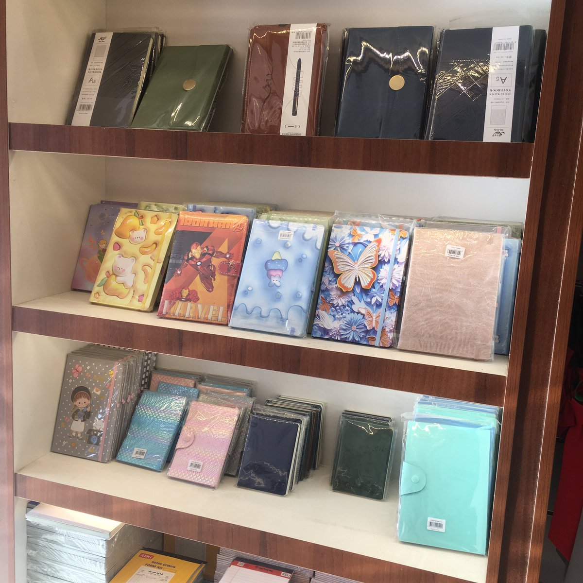 N0UYR's tweet photo. دفاتر 
دفترات
دفيرات
دفتورات
notebook https://t.co/GW4cuWUPRA