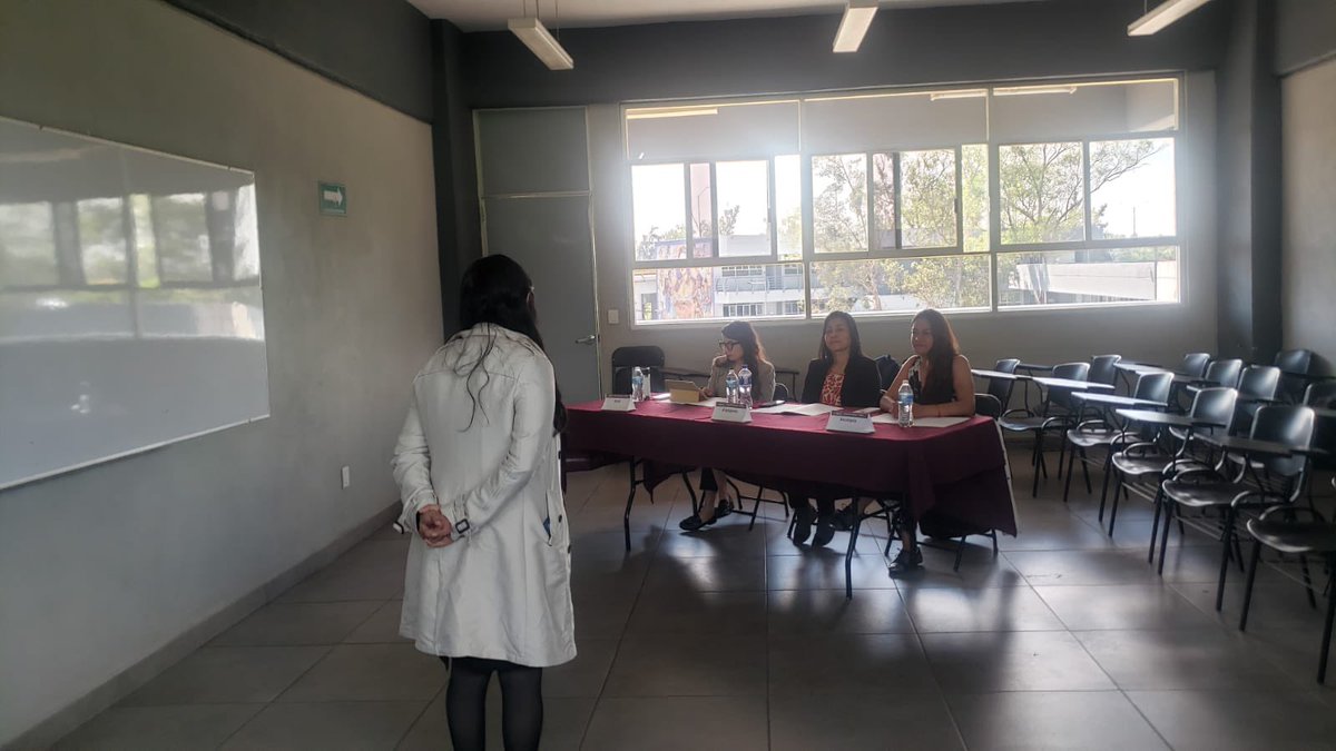 UNRCastellanos's tweet photo. ✨ ¡El conocimiento se transforma en liderazgo! ✨
Con gran orgullo celebramos la #TomaDeProtesta de nuestros nuevxs maestrxs, un logro que corona años de investigación, disciplina y una profunda dedicación. 🌟 https://t.co/tnmseVyYKu