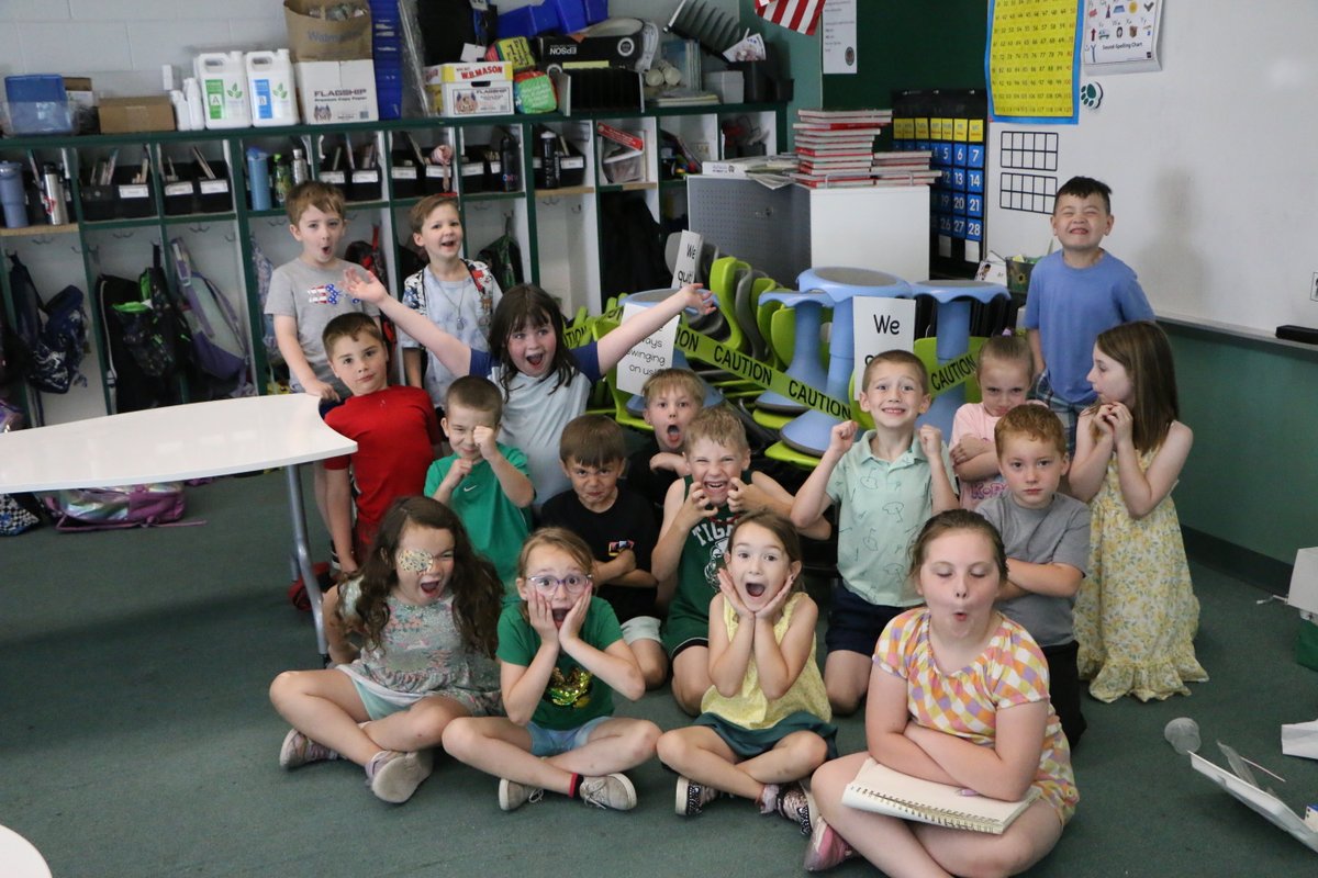 HudsonFallsCSD's tweet photo. 1st graders arrived at school to find out their chairs had gone on strike! They had to write persuasive essays to get them returned. Teachers have reported that the chairs broke the picket line and returned for use.

#HFTigerPride https://t.co/9Q009M7dUW