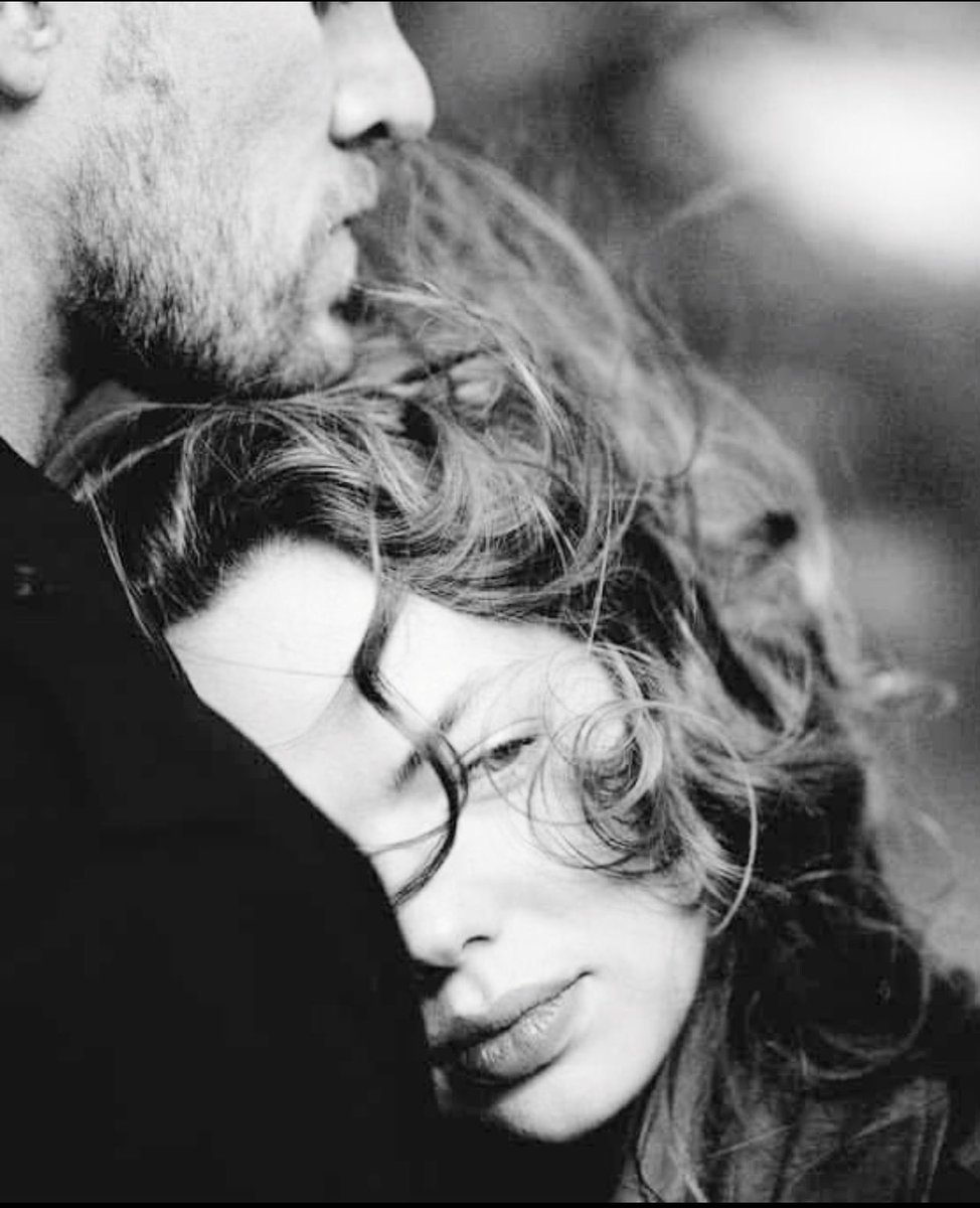 LMES0202's tweet photo. “İhtiyacım var,
 Sesine,Gülüşüne…
 Yokluğun taş Olur,
 Çöker Omuzuma
 Gel….İhtiyacım var,
 Bu yarım Ö m r ü m e.”

    🖤🖤 https://t.co/HbfuV2EEPl