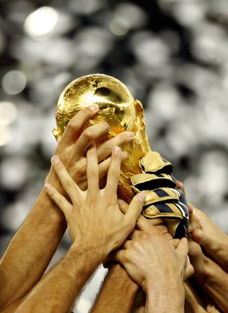 EPLworld's tweet photo. 🔔🔔

البوسنة والهرسك تأهلت إلى كأس العالم مرتين، بينما لم تتأهل إلى بطولة اليورو أبدًا (0) https://t.co/ySqEghxYB2