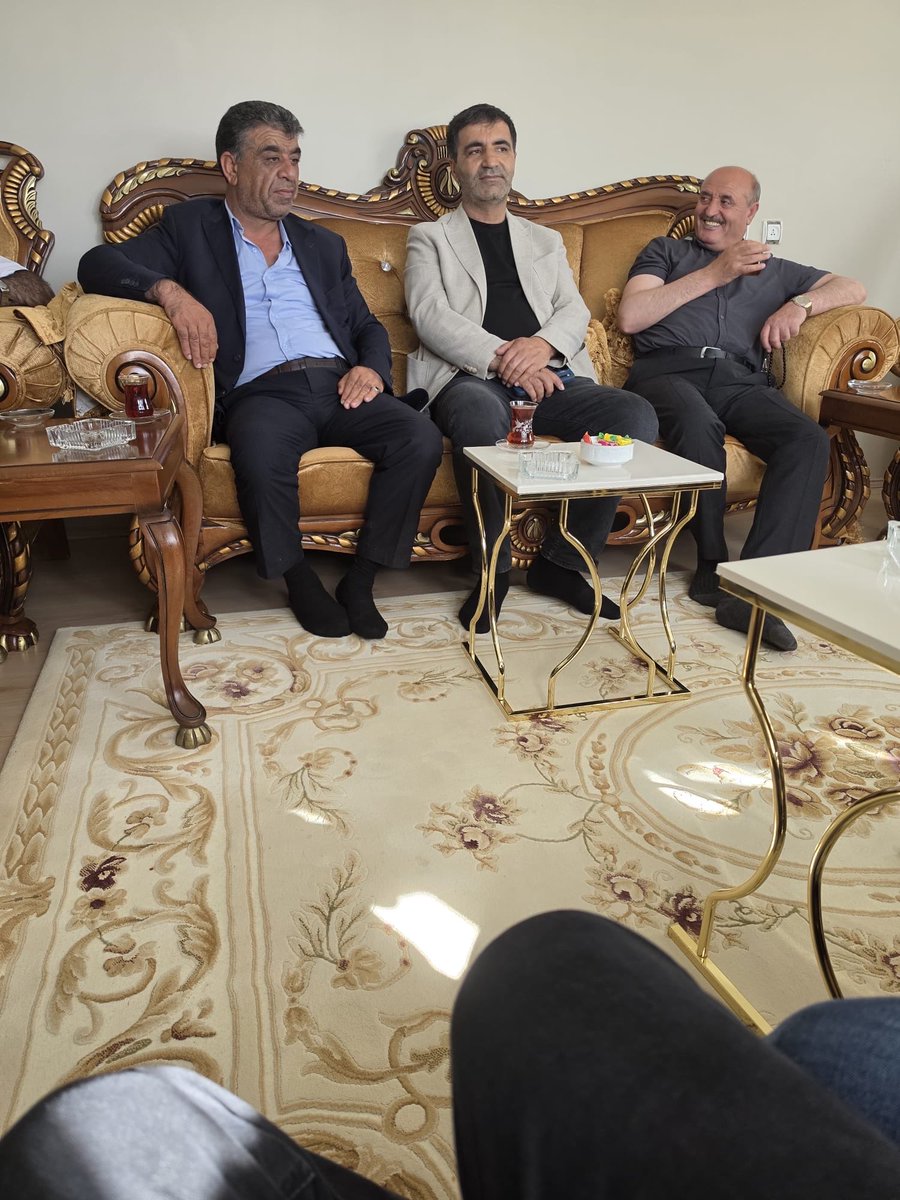 parti_ozalp's tweet photo. İlçe Başkanımız Sn. @ercanagar, Yk. Balçıklı Mahalle Başkanımız, kıymetli yol arkadaşımız Hacı Abdulgani Tül’ü ve hac ibadetlerini tamamlayarak kutsal topraklardan dönen hemşehrilerimizi ziyaret etti. 
 @abuyukgumus @MustafaAlkayis @ArvasAbdulahat @Recep_ayd25 @AK_PartiVan https://t.co/OOAovCTXZe