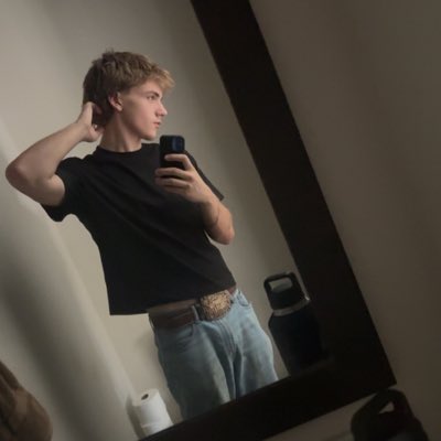 ThatrnJames's tweet photo. #NewProfilePic https://t.co/3YKMPDjXkV
