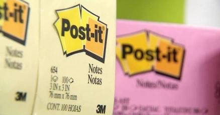 JRVanHoose's tweet photo. KENTUCKY FACT OF THE DAY:

Every single Post-it Note in the world is manufactured at the 3M factory in Cynthiana, Kentucky. A massive 450,000-square-foot facility there produces between 80 to 94 billion sticky notes every single year! https://t.co/z3rHpgRodZ