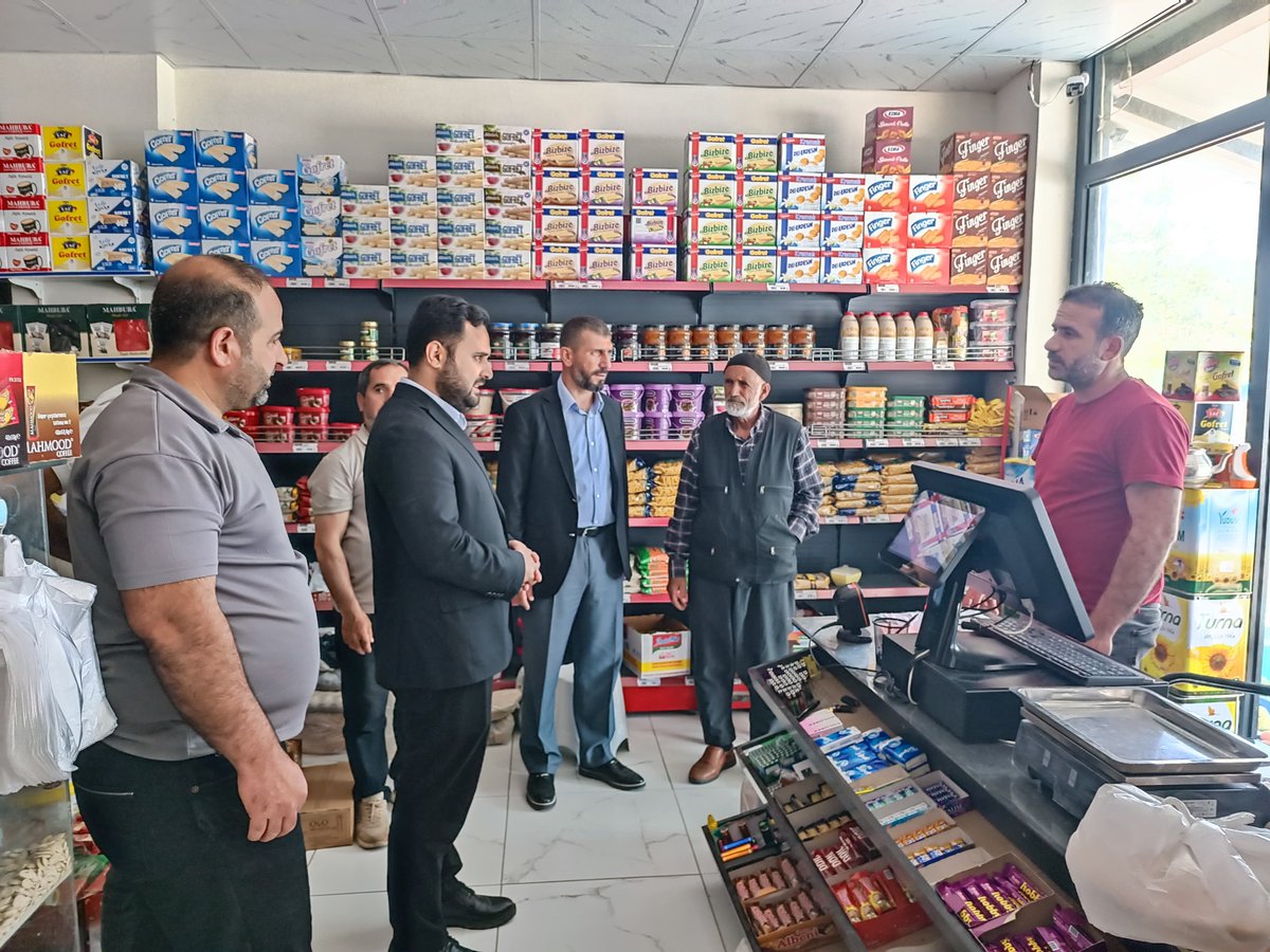 HudaParGenc's tweet photo. Servi Köyümüzü ziyaret ederek kıymetli hemşehrilerimizle bir araya geldik.
Vatandaşlarımızın talep, öneri ve sorunlarını dinleyip istişarelerde bulunduk. Samimi misafirperverlikleri, yakın ilgileri ve gösterdikleri teveccüh dolayısıyla tüm köy halkımıza teşekkür ediyoruz. https://t.co/BvXvfo7Ozz