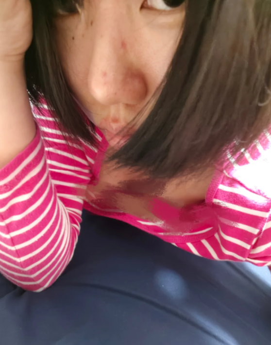 twtt7tu's tweet photo. 我知道自己病得很重
情緒崩掉的時候 身體卻想要別人的溫度 別人的氣息 別人的佔有
像是在用性填滿靈魂的空洞 https://t.co/uZKQaEXpON